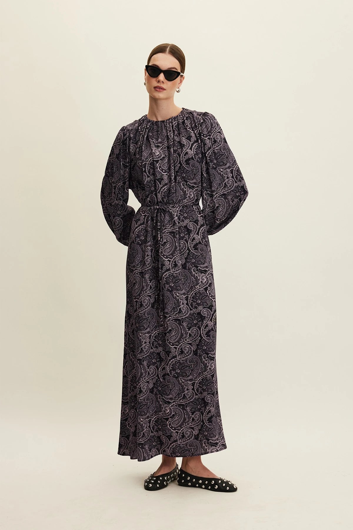MANUKA Gemustertes Viskosekleid – Dark Vintage ab 20.06.2026