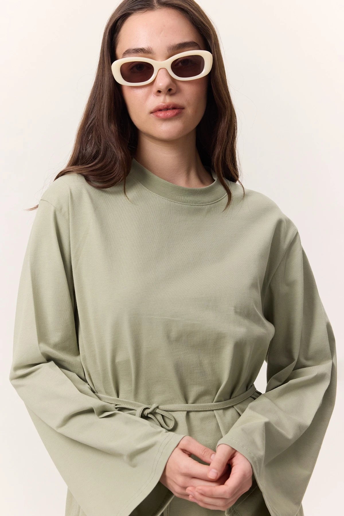 MANUKA - T-SHIRT OVERSIZE DÉTAIL NŒUD VERT CÈDRE