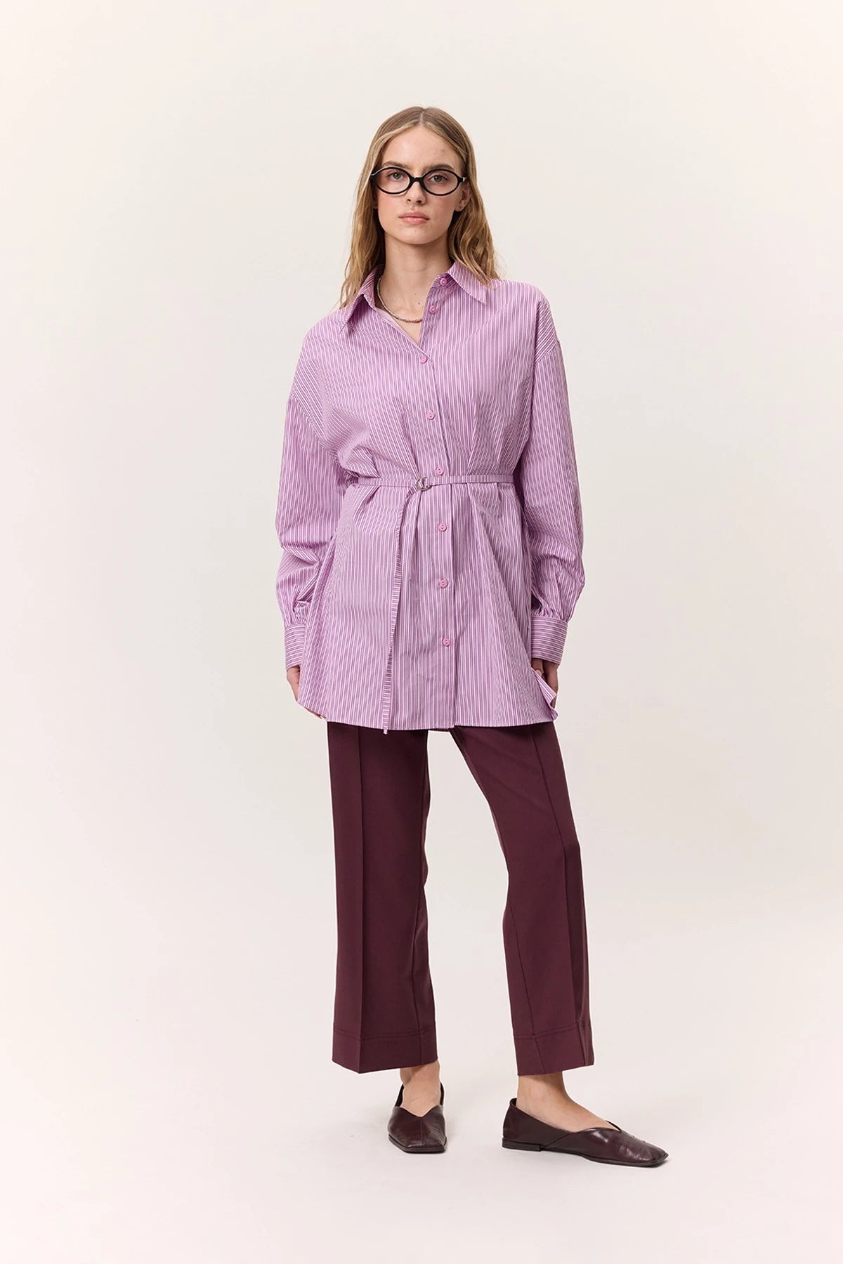 MANUKA – GESTREIFTE HEMDBLUSE MIT GÜRTEL – PINK