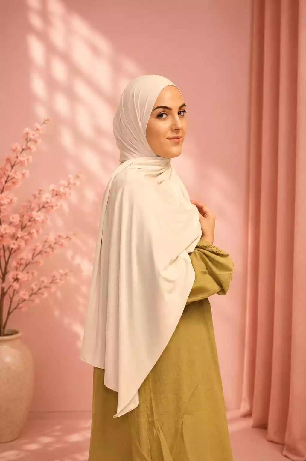 ESİNİSA – Foulard Premium Liquid | Élégance et Confort Toute
