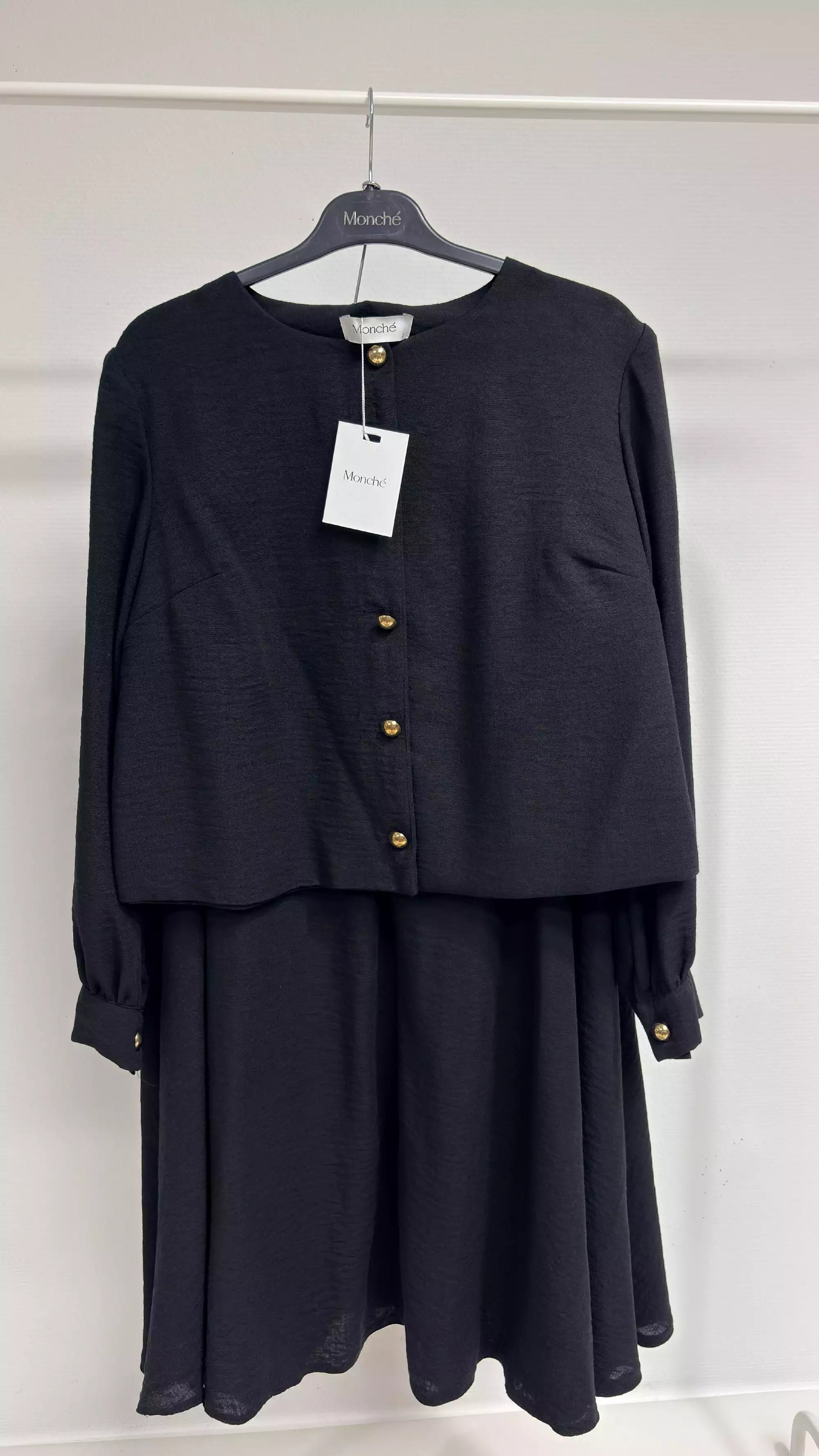 MONCHE Dolce Leinen-Kostüm mit Jacke und Rock – Schwarz