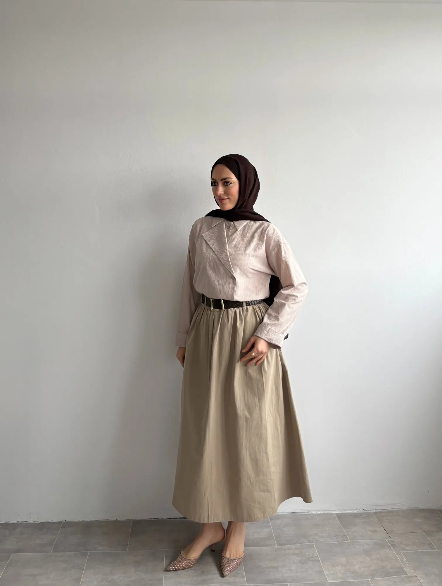 MONCHE Gestreiftes Oversize-Hemd mit Pattentasche – Ecru
