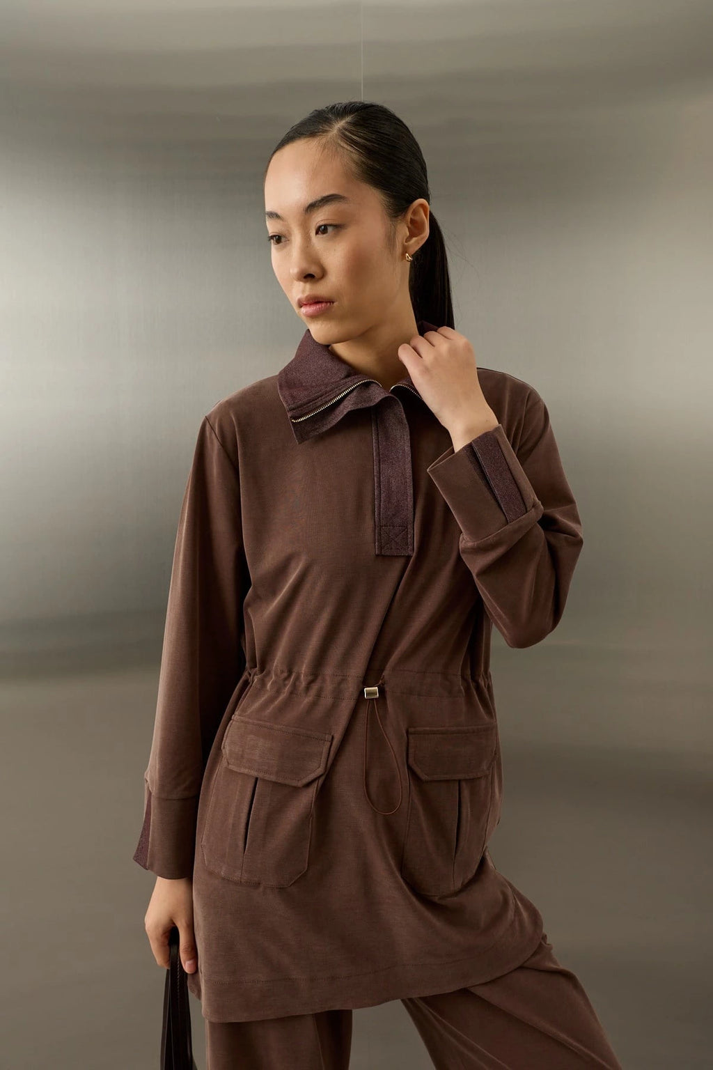 HILAY - Ensemble Yuki Kot Garnili Zippé avec Pantalon en Tencel MARRON
